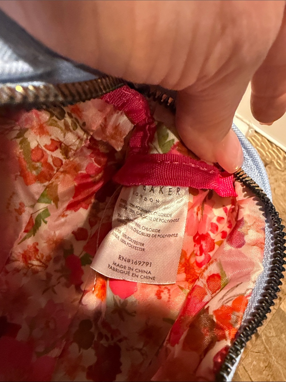 Ted Baker London Loaf Cosmetic Pouch - Picture 11 of 13